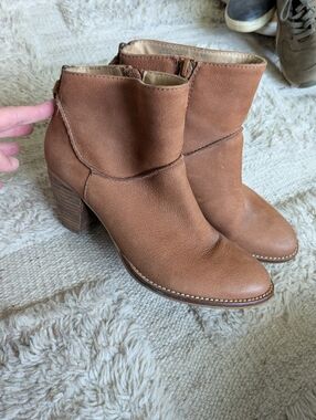 Classic Tan Leather Ankle Boots - Women's